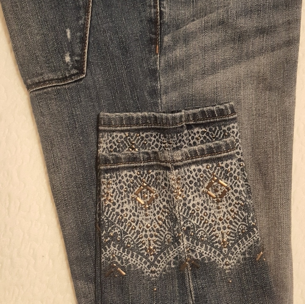 White Hiuse Black Market Embellished hem Jeans